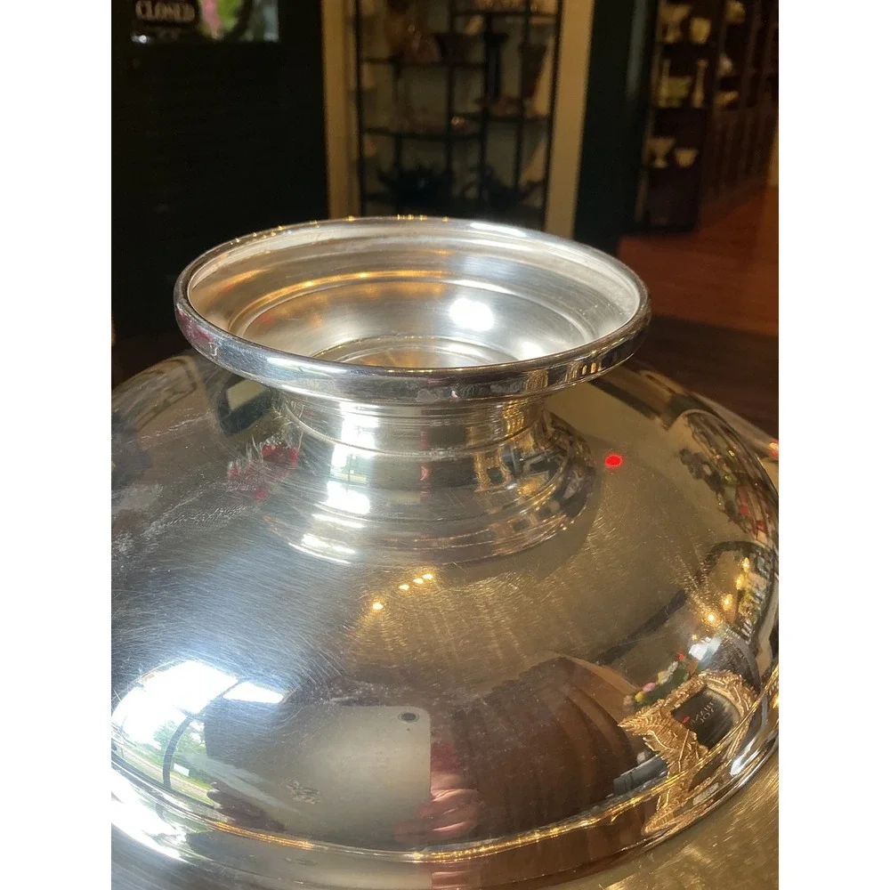 Vintage Sheridan Silver Plated‎ Scalloped Rim Round 12